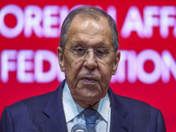 Лавров: в Прибалтике и на Украине открыто прославляют нацистов