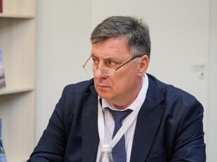 Волгоградский детский омбудсмен Евгений Ковшиков досрочно покидает свой пост