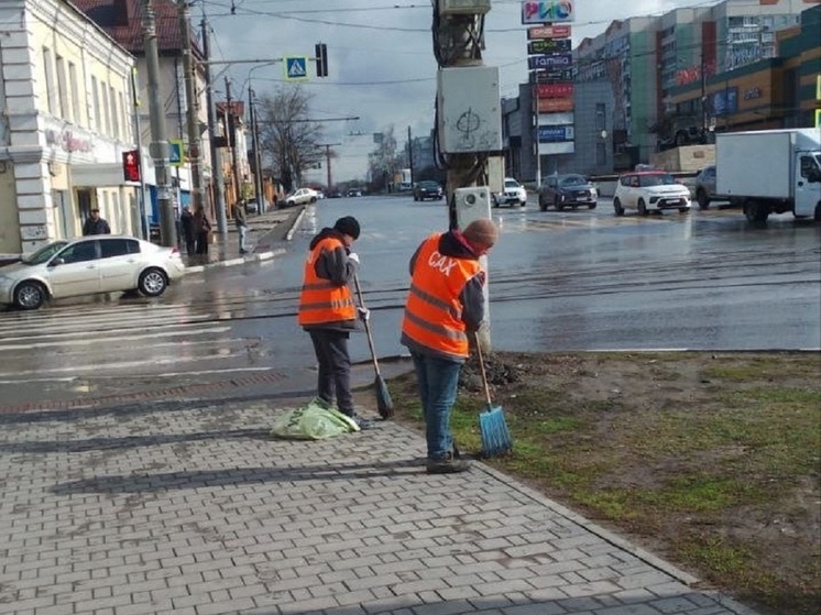 На улицы Тулы для уборки города 8 апреля выведут 140 единиц техники