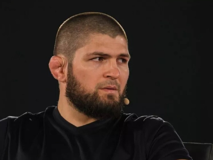 ФНС снова заблокировала банковский счет экс-чемпиона UFC Нурмагомедова