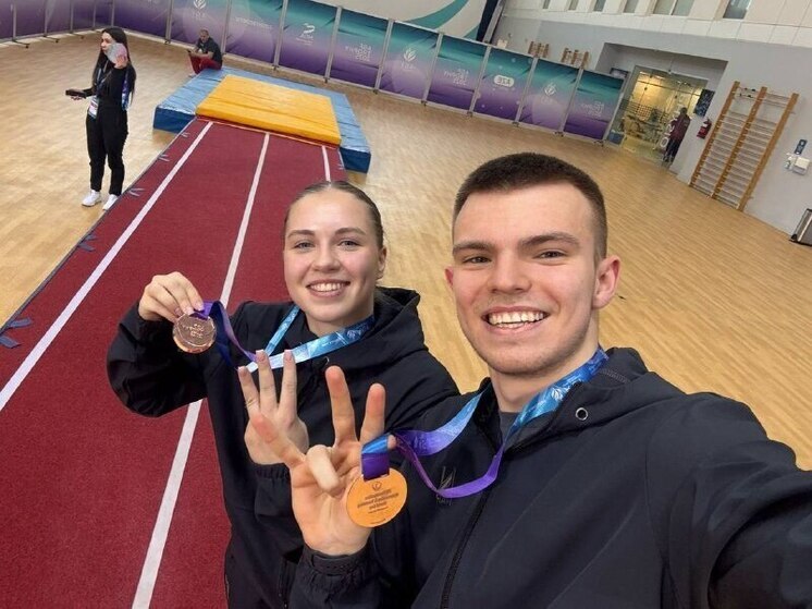 Ставропольские акробаты собрали букет медалей в Сочи