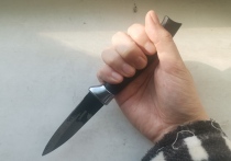 Коллегия присяжных заседателей в Приморском крае вынесла оправдательный вердикт в отношении 42-летней жительницы Хабаровска, обвинявшейся в причинении смертельного ножевого ранения своей подруге во время конфликта в ходе застолья