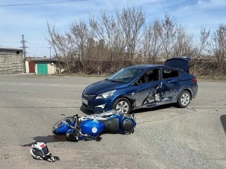 Мотоциклист угодил в ДТП в Саяногорске