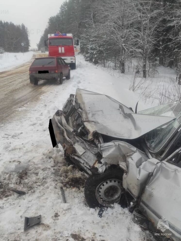 Несколько человек пострадали в аварии в Дзержинском районе