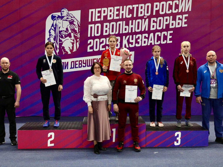 Спортсменка из Хабаровского края завоевала золото на первенстве России по вольной борьбе