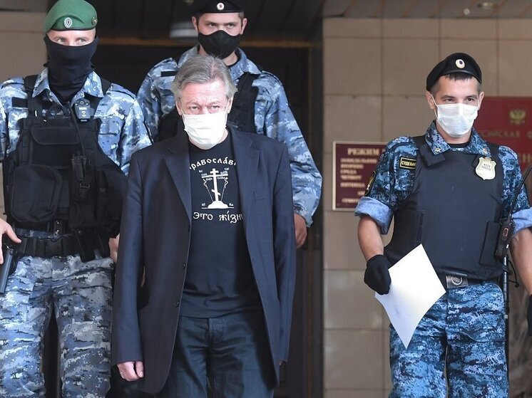 Актер Михаил Ефремов вышел из колонии после 4,5 лет заключения