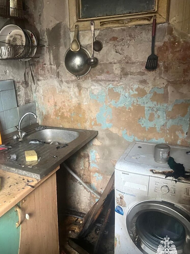 Пожар в томском доме: на Иркутском тракте спасли двоих мужчин