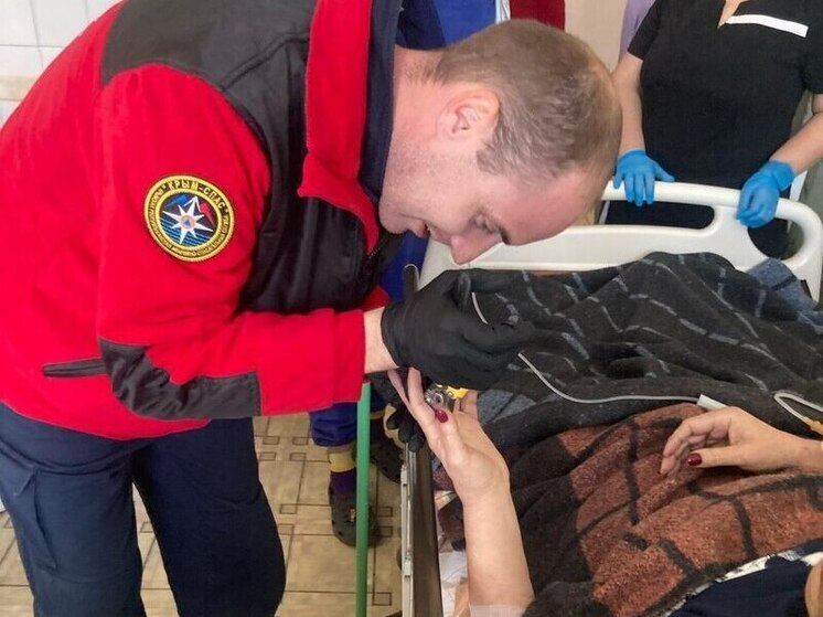 В Крыму спасатели помогли женщине избавиться от кольца