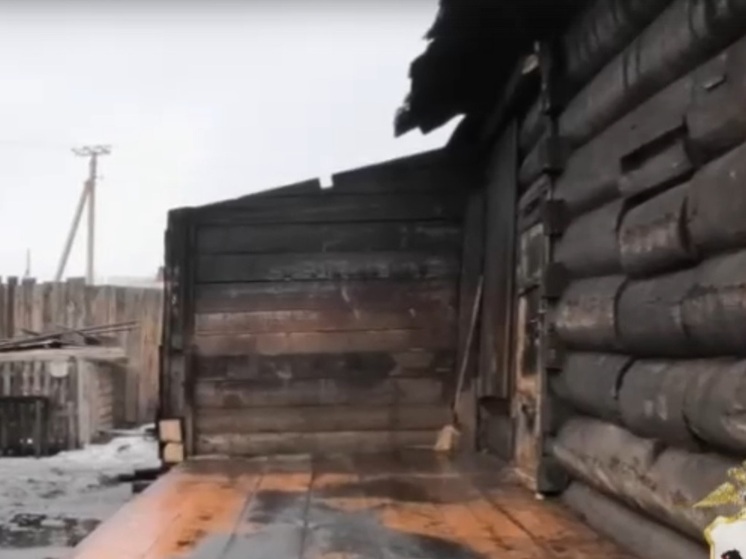 Полицейский в Осе помог эвакуировать многодетную семью на пожаре