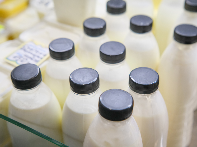 Подозрительные сливки, творог и ряженку обнаружили в Волгоградской области