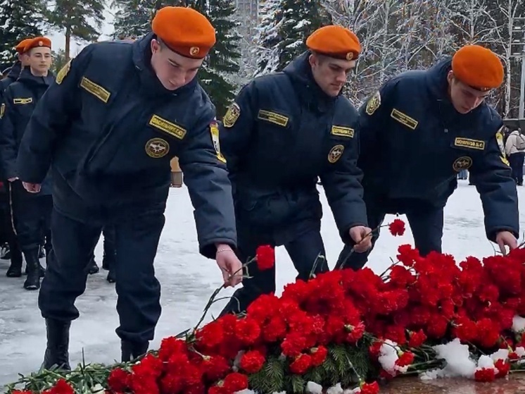 На Широкореченском мемориале почтили память узников концлагерей