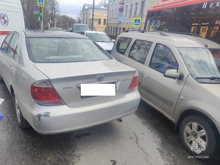 В центре Калуги ребёнок попал под колёса авто