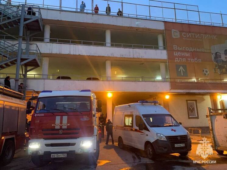 В ТЦ «Мир» в Уфе произошел пожар - погиб один человек