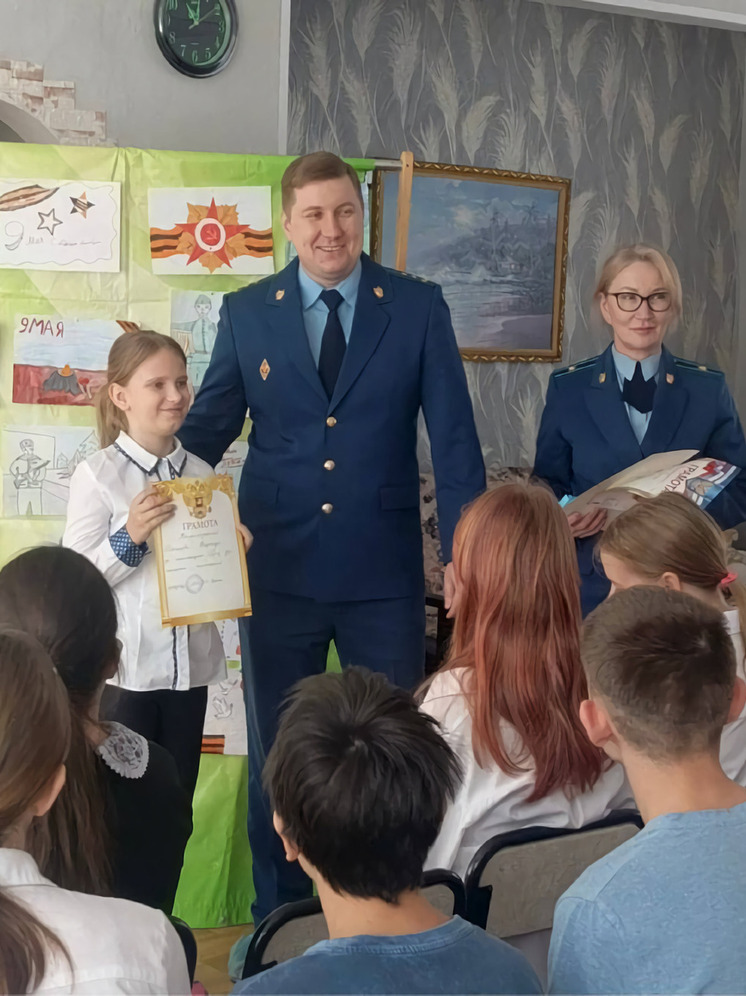 Уроки патриотизма провела транспортная прокуратура в Биробиджане