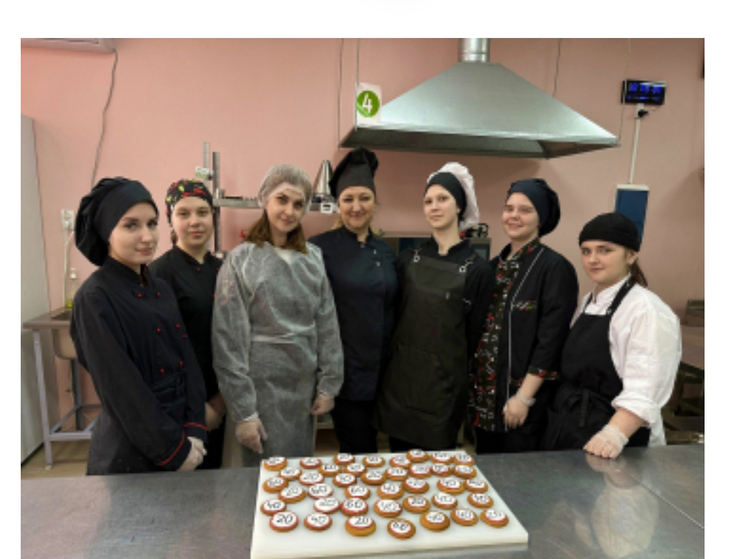 В Смоленске автоинспекторы и студенты железнодорожного колледжа провели совместную профилактическую акцию «Некуда спешить»