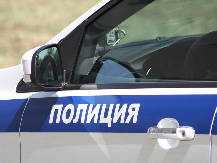 Молодёжь с ножом напала на полицейского в Иркутске