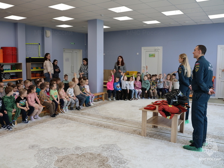 Пензенские спасатели учат детей пожарной безопасности