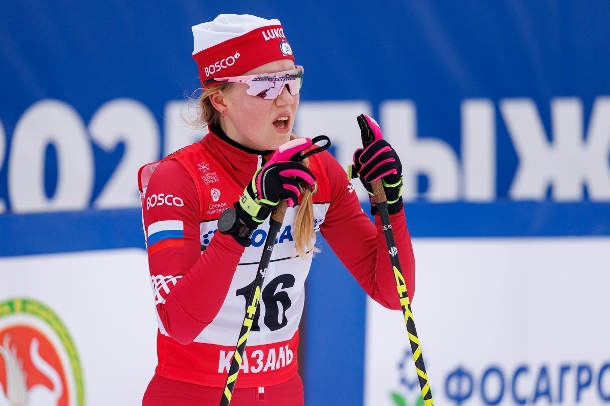 Дарья Канева завоевала золото в лыжном марафоне на чемпионате России