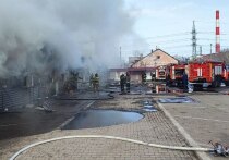 На рынке КрасТЭЦ 12 апреля произошло возгорание кафе в ряду павильонов