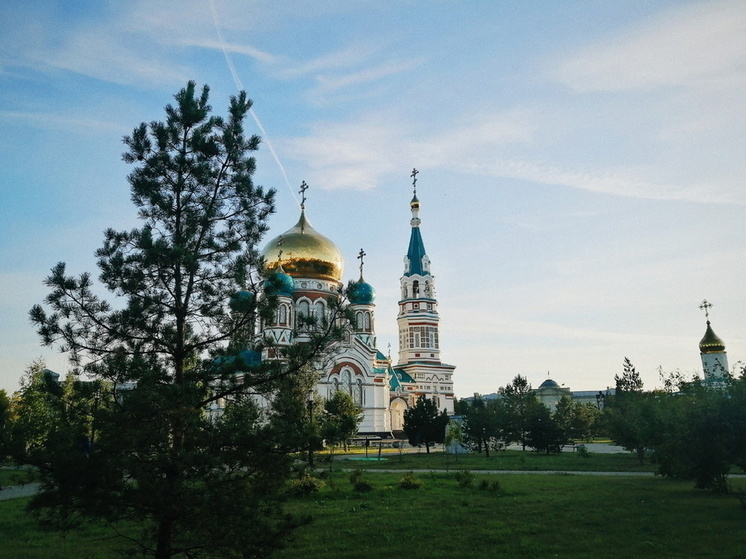 Стало известно расписание богослужений, которые проведет митрополит Дионисий на Страстную и Пасхальную недели
