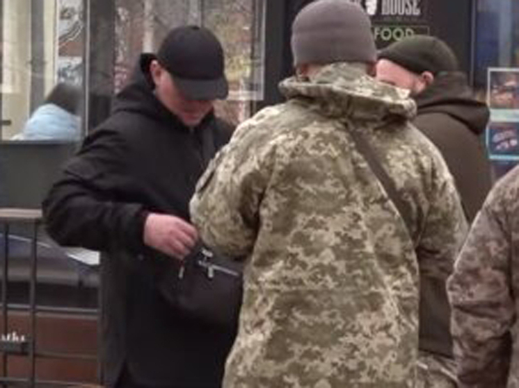 Эксперт Жарихин объяснил появление на Украине «волонтеров ТЦК»