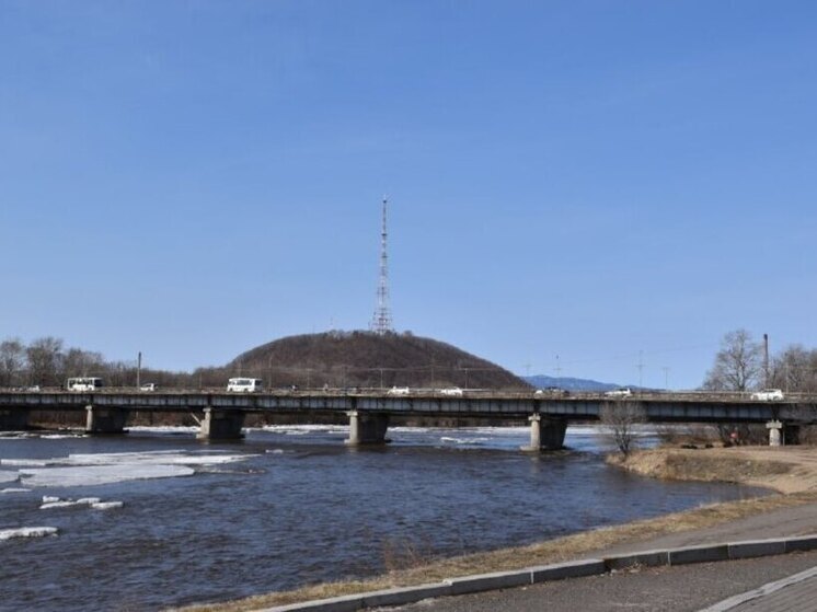 Фейк о закрытии моста в Биробиджане распространился в чатах