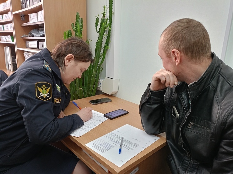 Соседи пошли врукопашную: в Усольском районе драка закончилась стотысячным штрафом