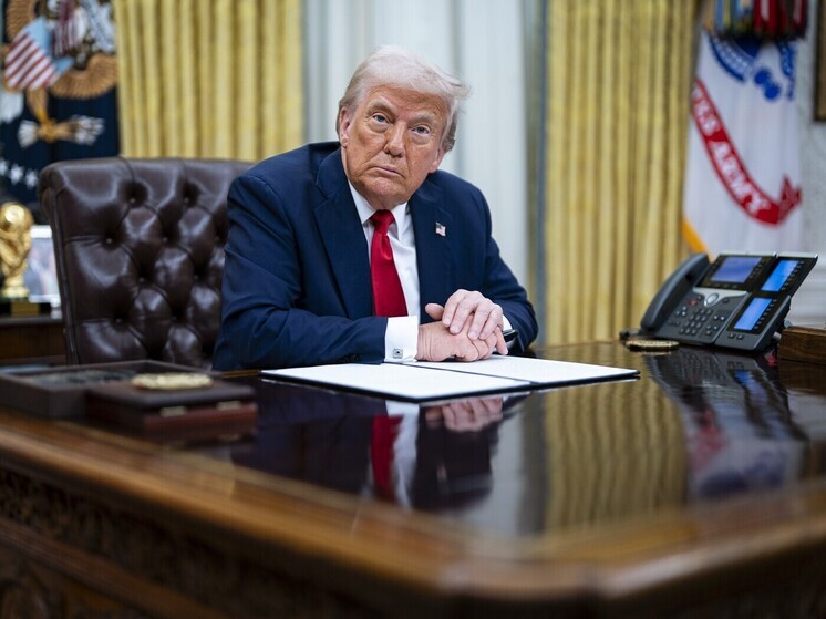 В Кремле не удивились решению Трампа продлить санкции против РФ