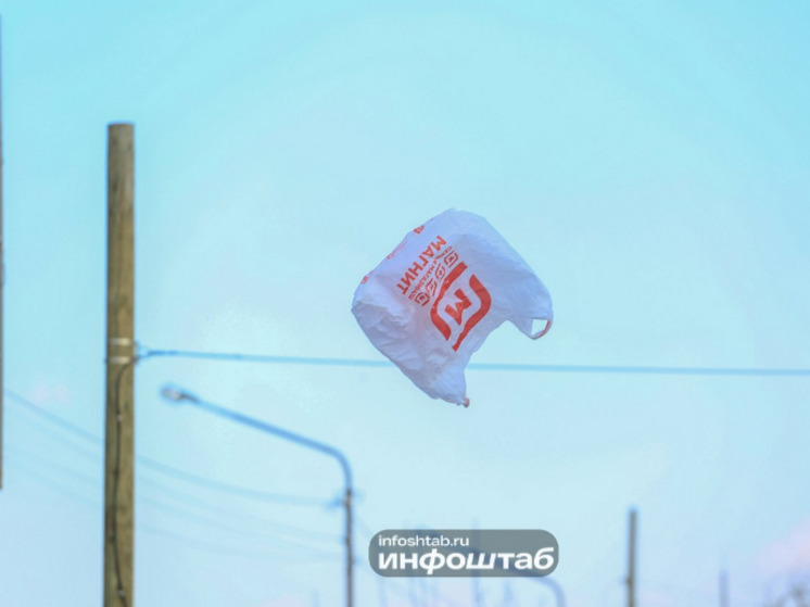 Астраханцев предупреждают о пыльных бурях и сильном ветре