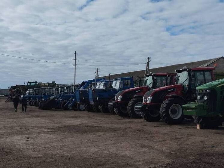 Радий Хабиров рассказал об объемах закупки сельхозтехники в Башкирии