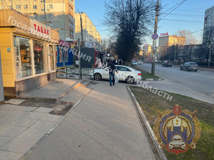 В Туле после наезда неизвестного на самокате госпитализирован 8-летний мальчик