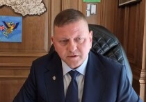 Бывший главком ВСУ, посол Украины в Великобритании Валерий Залужный выступил перед студентами на открытии Украинской школы управления и призвал тех, кто присоединится к вооруженной борьбе, быть готовыми не только умереть, но и убивать