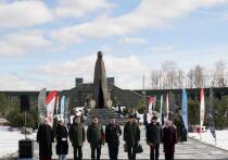 В Центральном военно-патриотическом парке культуры и отдыха Вооруженных Сил Российской Федерации «Патриот» собралось более 900 активистов поисковых организаций