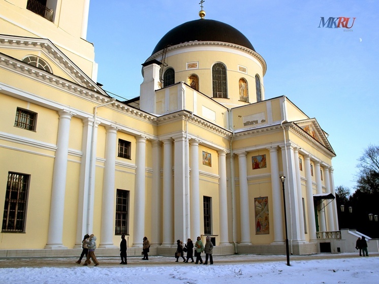 Калужанам рассказали о мерах предосторожности при посещении церквей и кладбищ