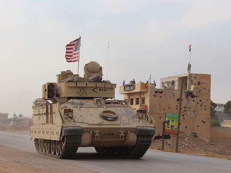 Командование ВС США в Сирии начало выводить войска с базы Дейр-эз-Зор