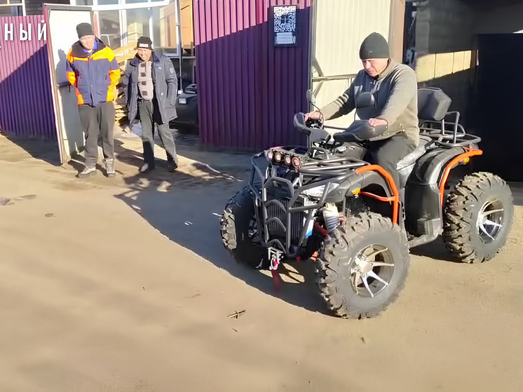 Квадроцикл и мотоциклы передал предприниматель из Забайкалья на помощь СВО