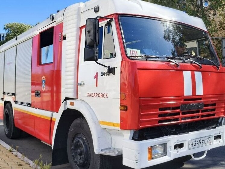 Семеро хабаровчан сумели эвакуироваться из дома, который мог загореться в любую минуту