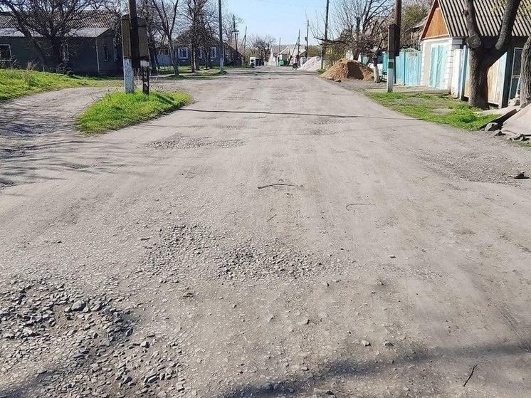 Бурятия займётся ремонтом дорог в селе Раздольное Старобешевского округа