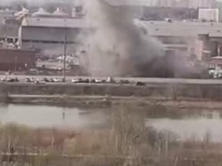 Взрыв прогремел на территории завода в Люберцах
