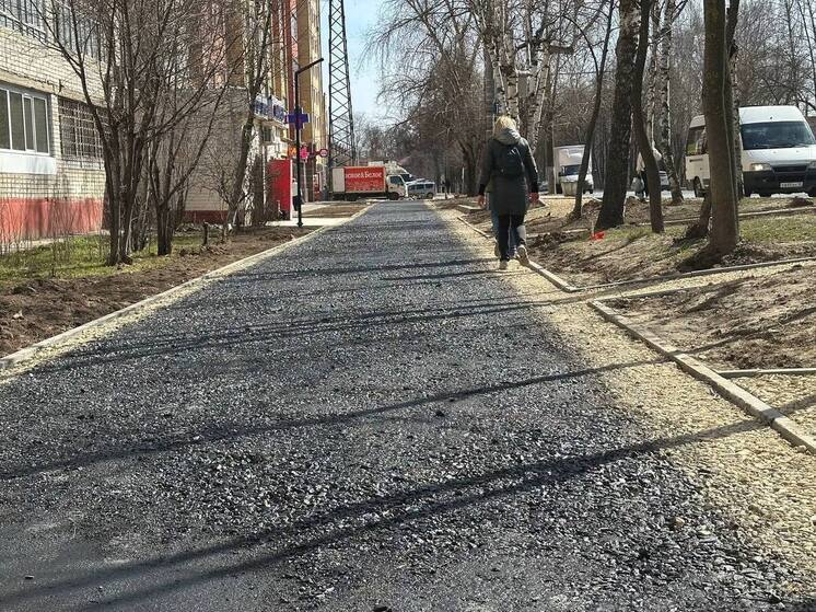 В Йошкар-Оле продолжается благоустройство участка улицы Строителей