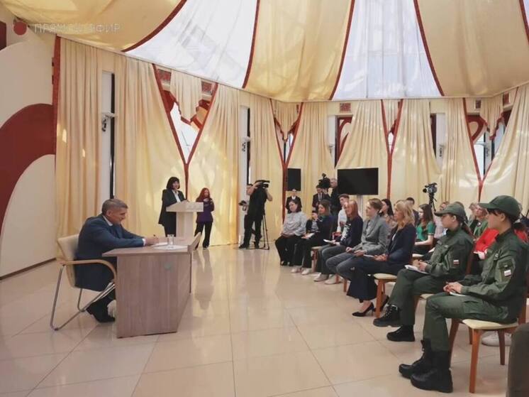 Олег Николаев прокомментировал ситуацию с отставкой главы Новочебоксарска