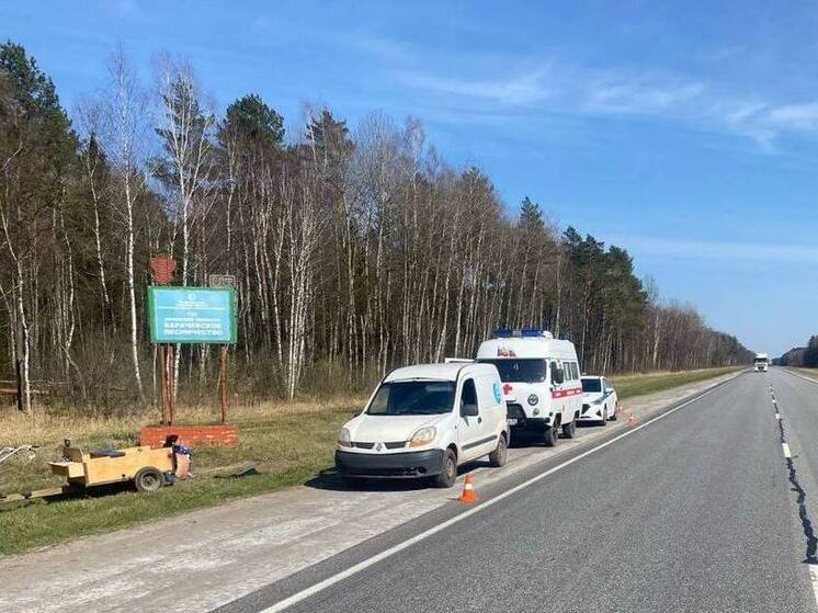 Брянец выпал с мотоблока и угодил под машину на трассе Р-120