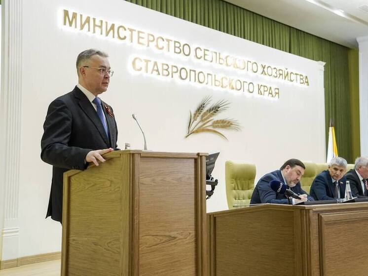 Губернатор Ставрополья провёл оперштаб по сезонным полевым работам