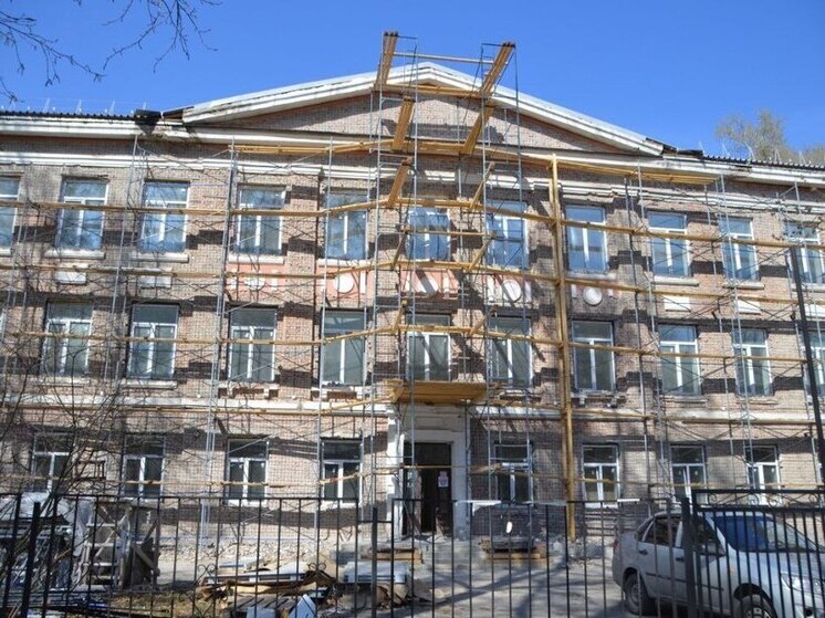 В 30-й школе Абакана начались фасадные работы