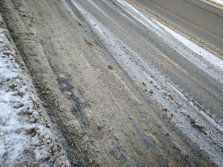 В Томской области ограничили движение грузовиков и автобусов