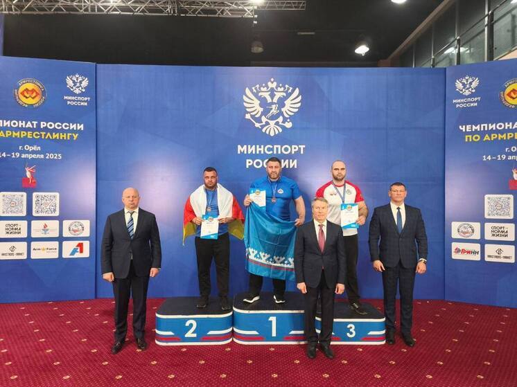 Армрестлер из Нового Уренгоя стал чемпионом России