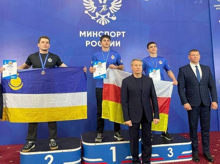Осетинские армрестлеры завоевали 11 медалей на чемпионате России