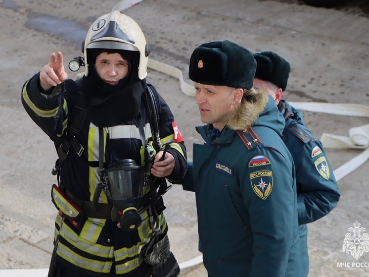 Пожарно-тактические учения прошли в школе Нарьян-Мара