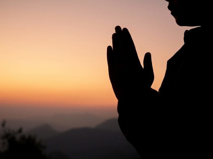 Озвучено время суток, когда молитва самая сильная