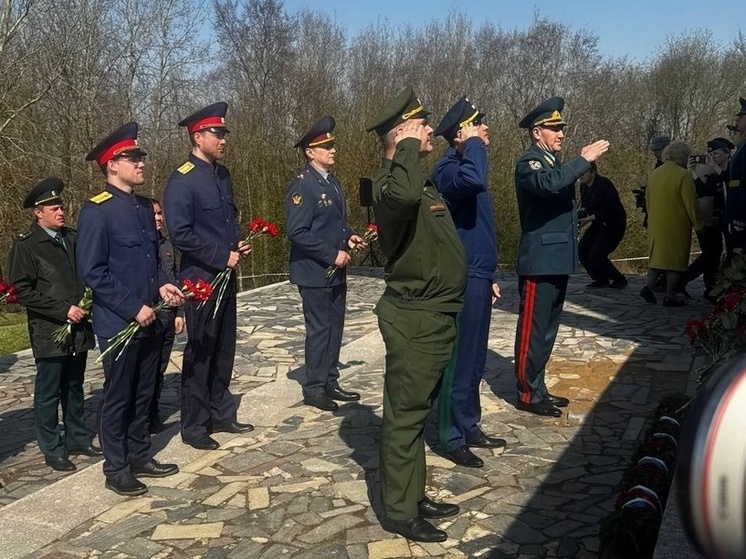 Следственное управление приняло участие в церемонии на Соколихе в День воинской славы
